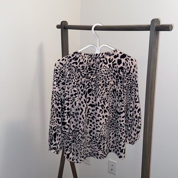 Banana Republic - Picture 3 of 4